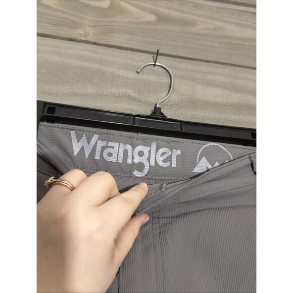 Wrangler Weatherproof Men’s 38W Grey Lot Shorts Bundle Summer Casual Gorpcore - Picture 5 of 8